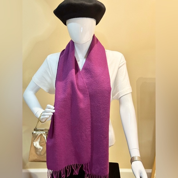 2019 Coach Fuchsia Cashmere Blend Fringe Muffler Scarf
